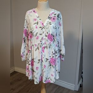 Torrid Pink and White Floral Babydoll Blouse Size 2 (18-20)